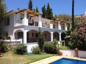 Exceptional private villa in quiet urbanization